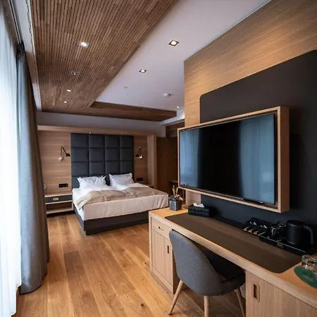 Hotel Kulmberghaus 4*